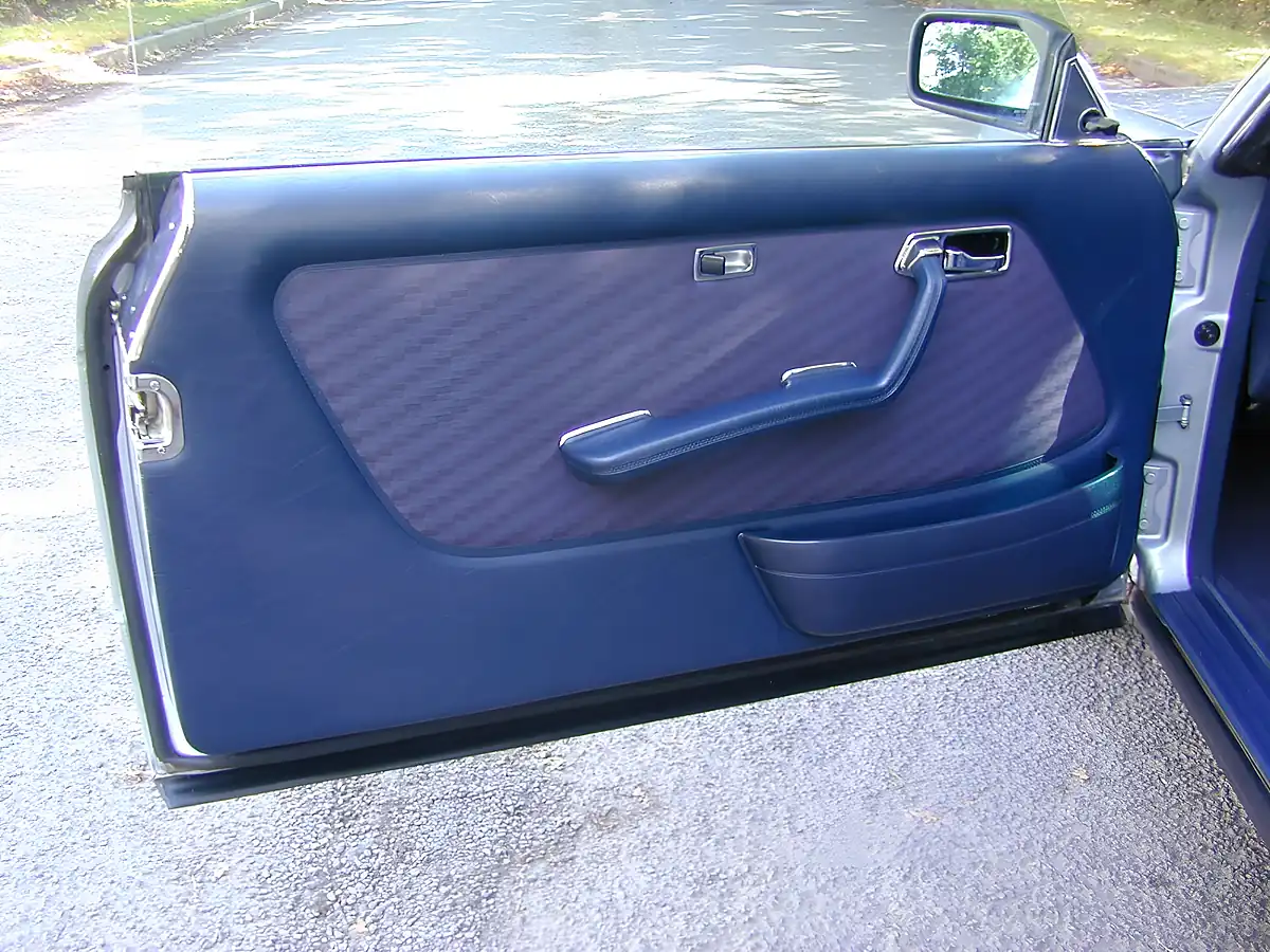 Used 1981 Mercedes-Benz 230 W123 Coupe Blue - Interior and Exterior details 14