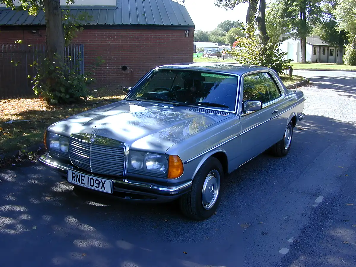 Used 1981 Mercedes-Benz 230 W123 Coupe Blue - Interior and Exterior details 7