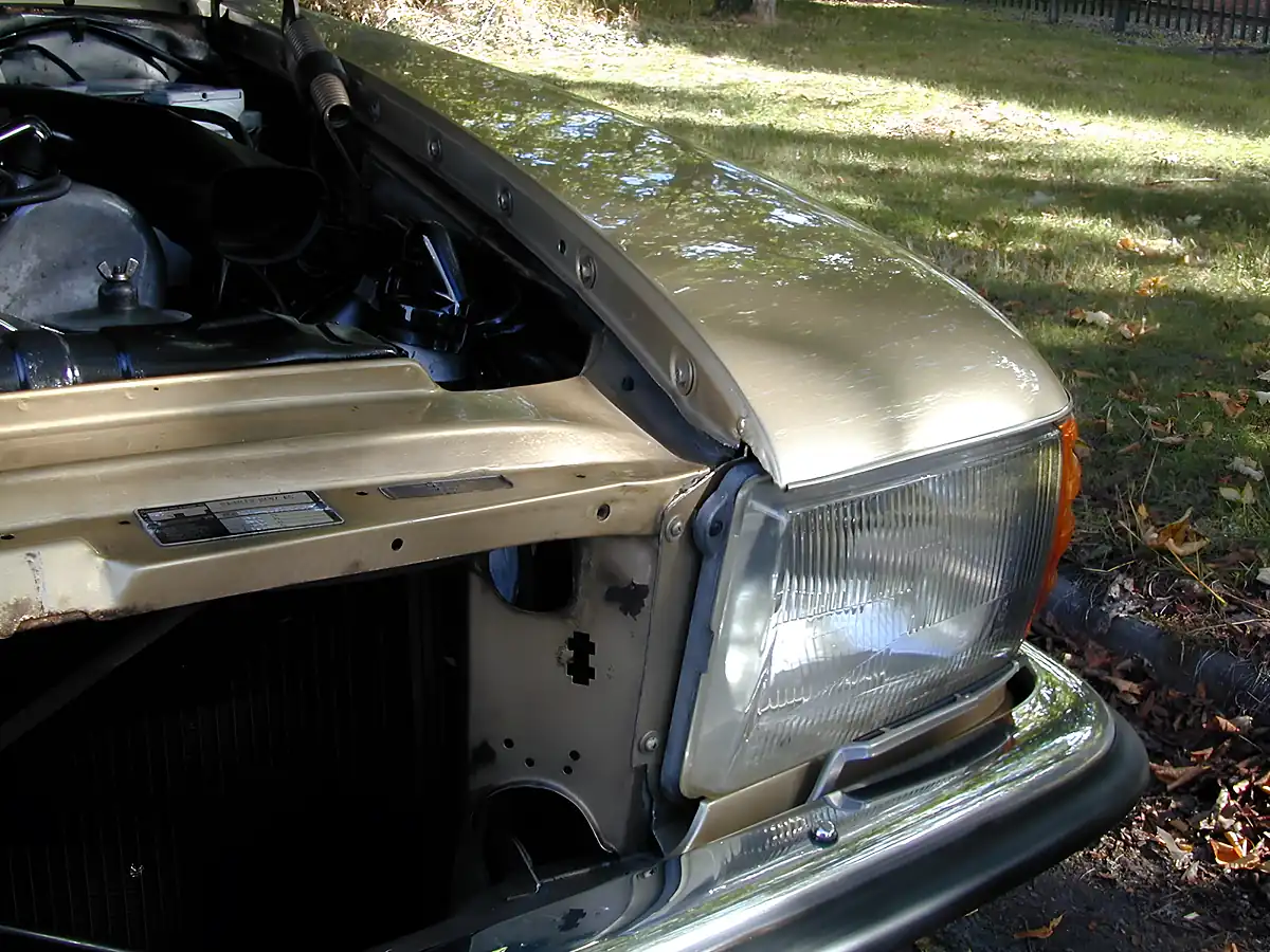 Used 1981 Mercedes-Benz Sl R107 Classic Gold - Interior and Exterior details 19