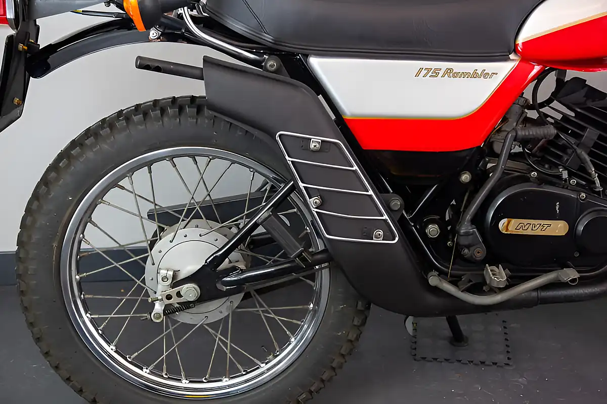 Used 1981 Norton NVT175 Rambler Silver - Interior and Exterior details 5
