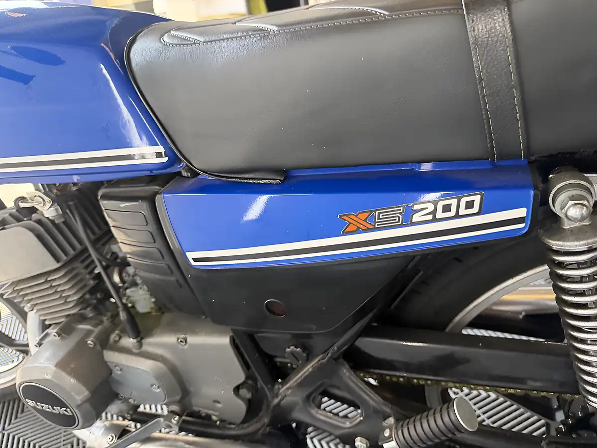 Used 1981 Suzuki Xf Classic X5 Blue - Interior and Exterior details 11