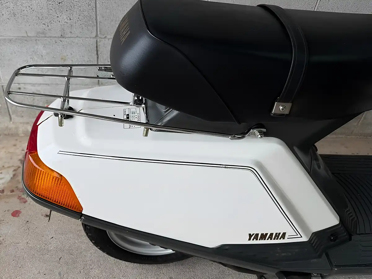 Used 1981 Yamaha Beluga White - Interior and Exterior details 10