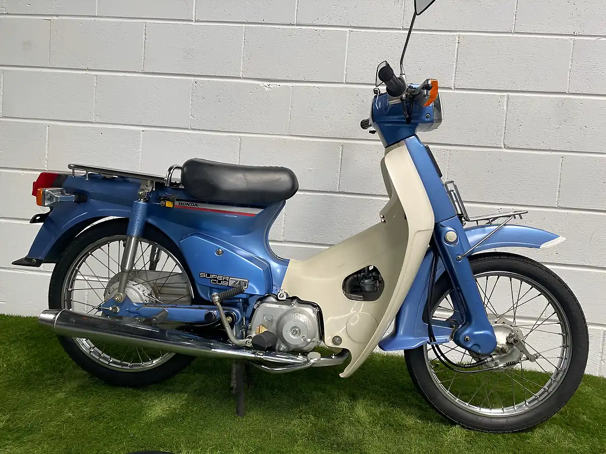 Used 1982 Honda C70 Square Headlight Light Electric Blue - Front View