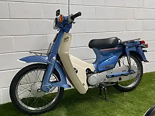Used 1982 Honda C70 Square Headlight Light Electric Blue - Interior and Exterior details 5