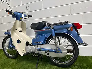 Used 1982 Honda C70 Square Headlight Light Electric Blue - Interior and Exterior details 7