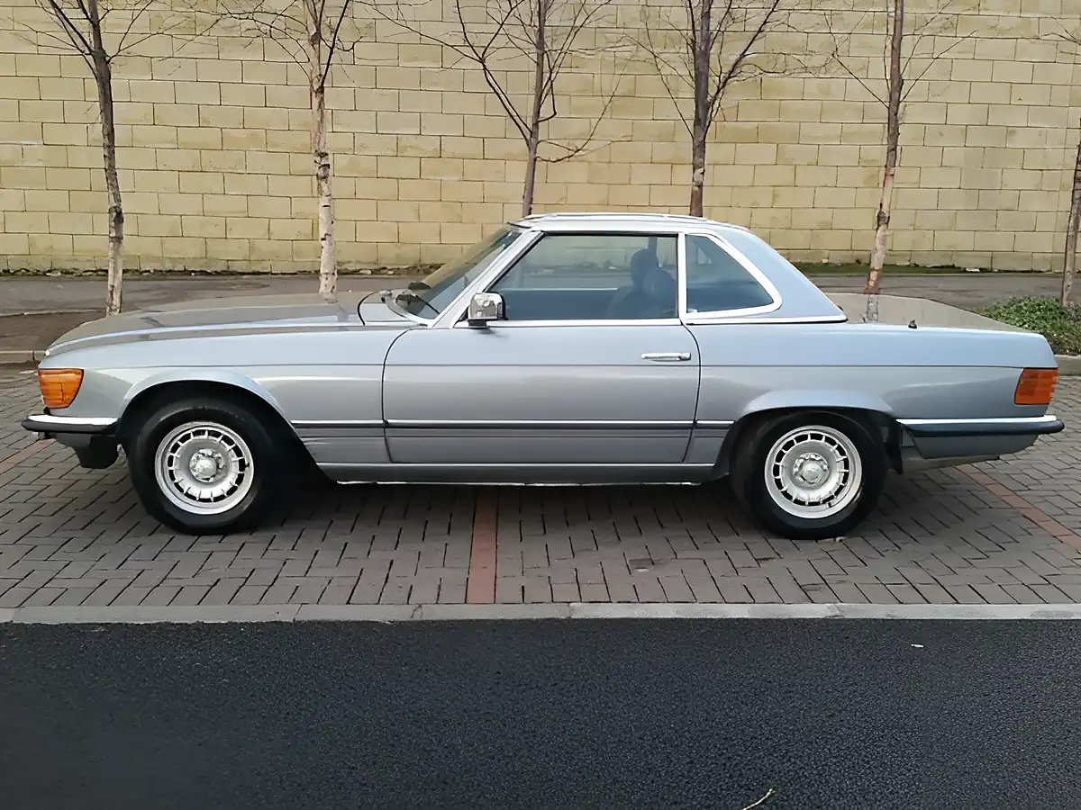 Used 1983 Mercedes 280SL Convertible Silver Blue - Interior and Exterior details 8
