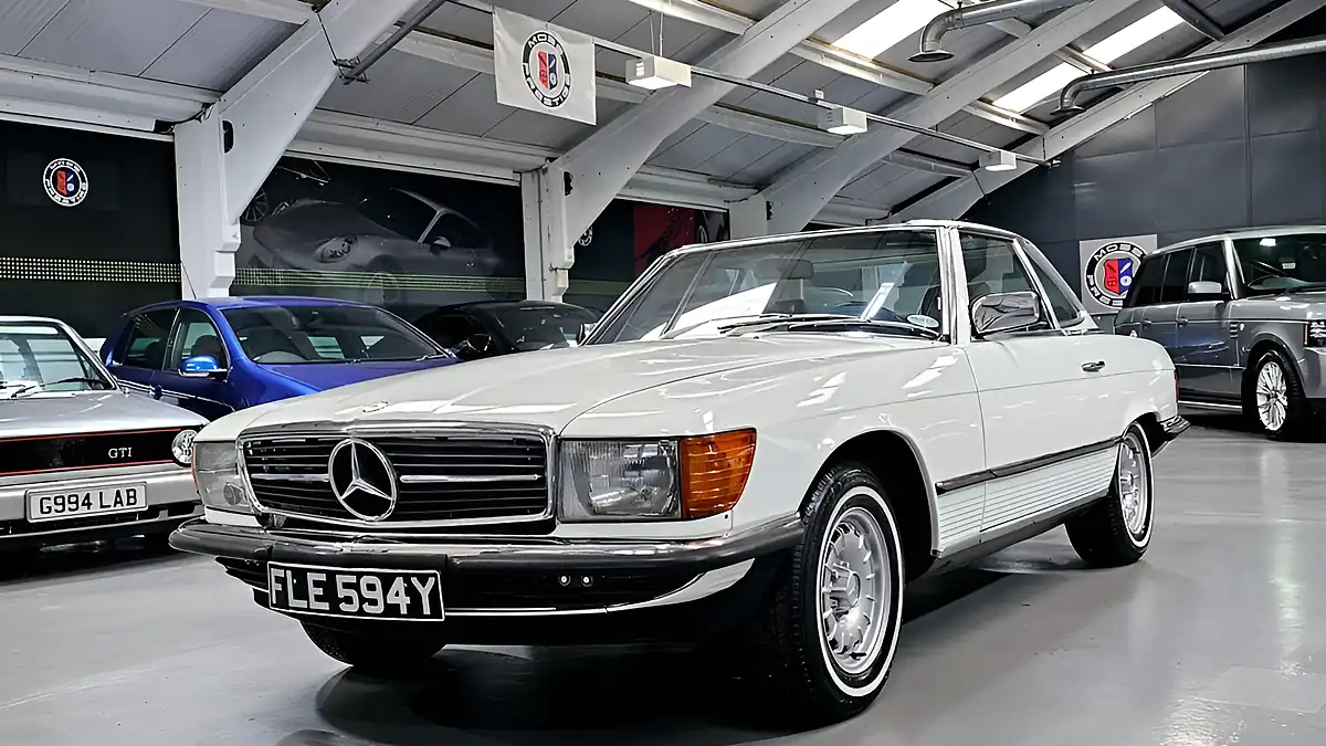 Used 1983 Mercedes-Benz 380 Sl Convertible White - Interior and Exterior details 10