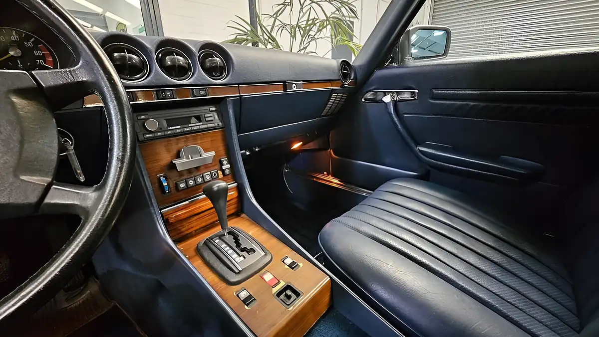Used 1983 Mercedes-Benz 380 Sl Convertible White - Interior and Exterior details 17