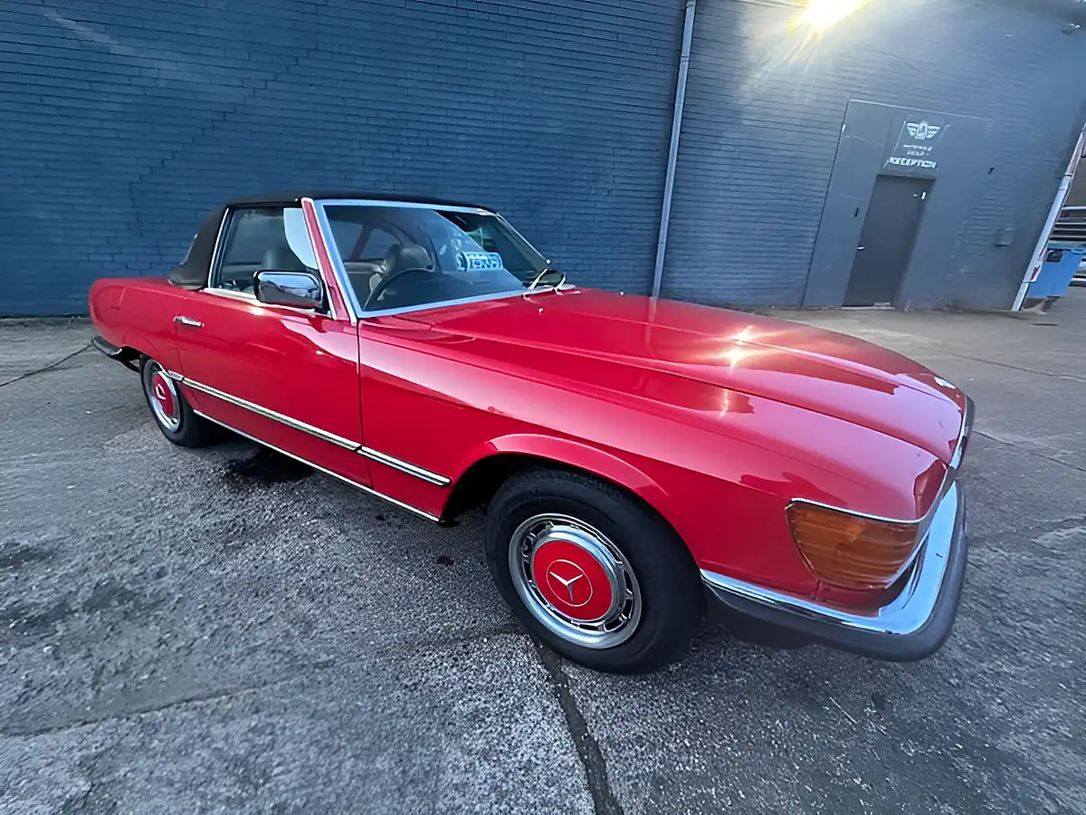Used 1983 Mercedes-Benz Sl Class Red - Interior and Exterior details 2