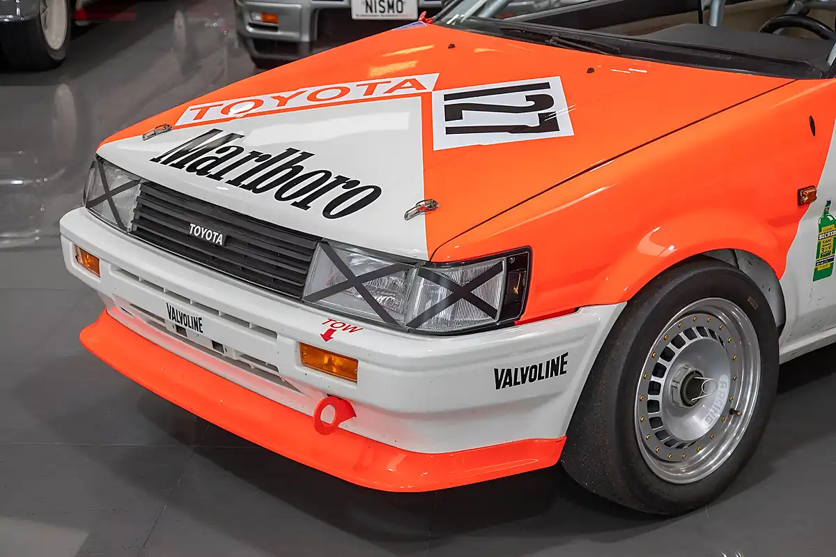Used 1983 Toyota Corolla AE86 Group a Touring Car White - Interior and Exterior details 10