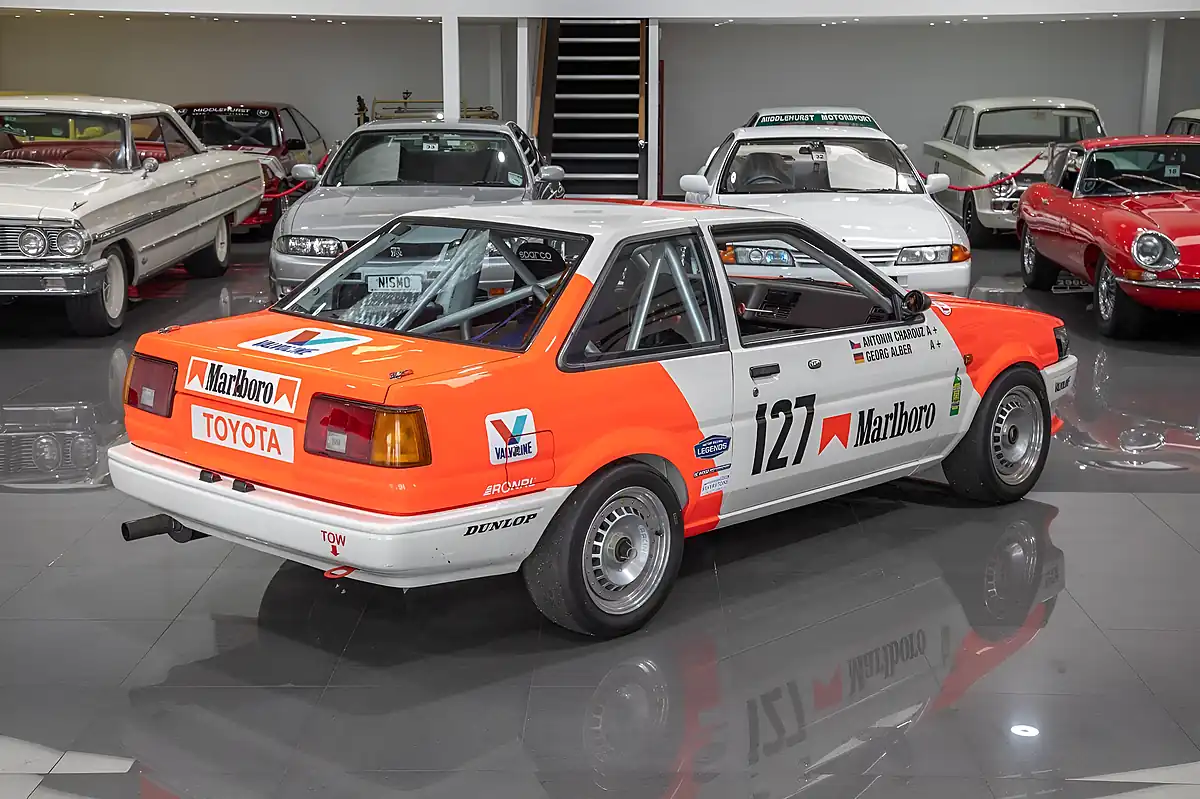 Used 1983 Toyota Corolla AE86 Group a Touring Car White - Interior and Exterior details 2