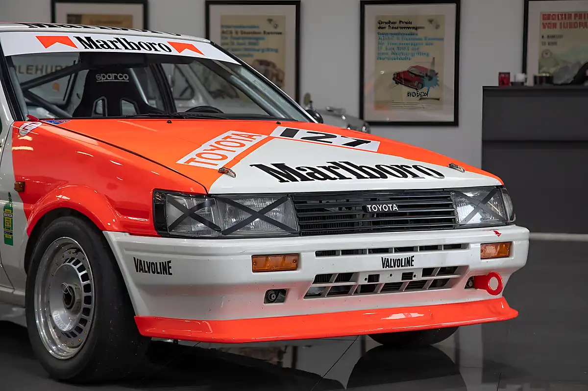Used 1983 Toyota Corolla AE86 Group a Touring Car White - Interior and Exterior details 6