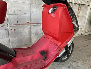 Used 1983 Yamaha Tracy CZ125 Black Red - Interior and Exterior details 19
