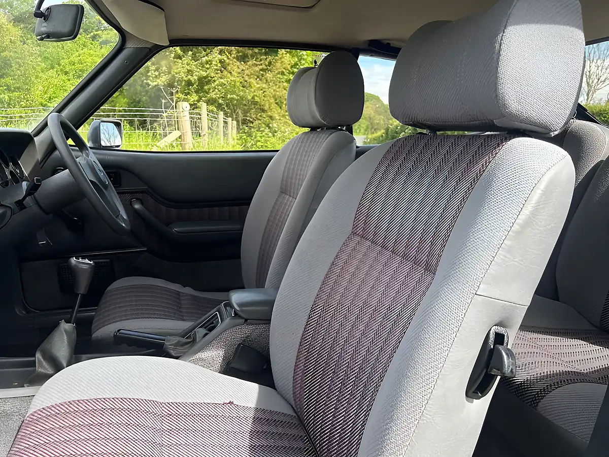 Used 1984 Ford Capri Blue - Interior and Exterior details 14