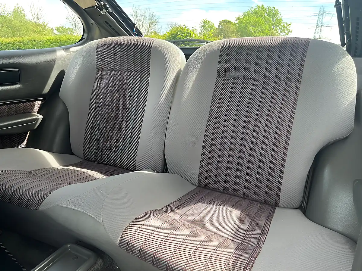 Used 1984 Ford Capri Blue - Interior and Exterior details 15