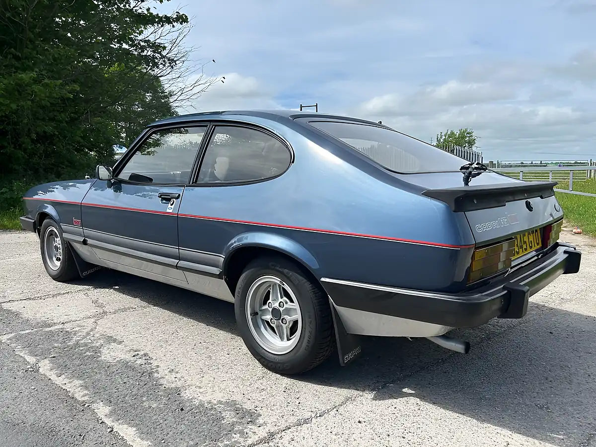 Used 1984 Ford Capri Blue - Interior and Exterior details 7