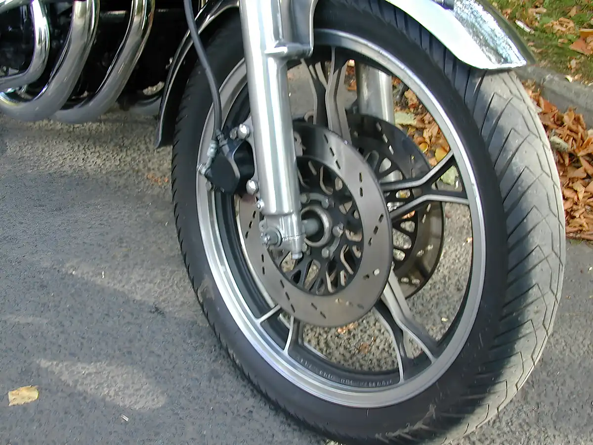 Used 1984 Suzuki Gs Classic Brown - Interior and Exterior details 9