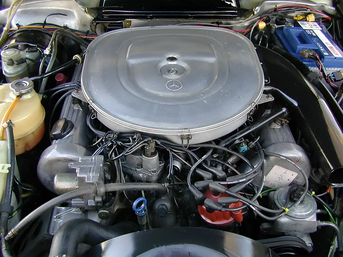 Used 1985 Mercedes-Benz Sl R107 Classic Thistle Green Metallic - Interior and Exterior details 15