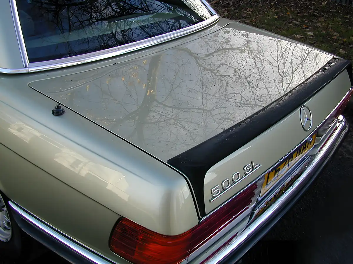 Used 1985 Mercedes-Benz Sl R107 Classic Thistle Green Metallic - Interior and Exterior details 18
