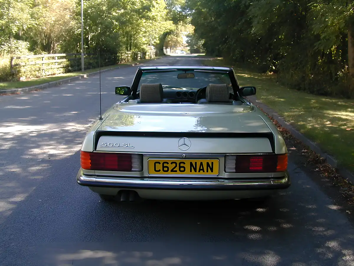 Used 1985 Mercedes-Benz Sl R107 Classic Thistle Green Metallic - Interior and Exterior details 5