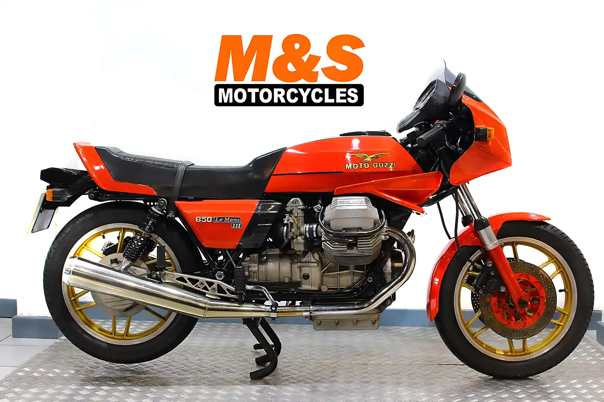 Used 1985 Moto Guzzi Le Mans Red - Front View