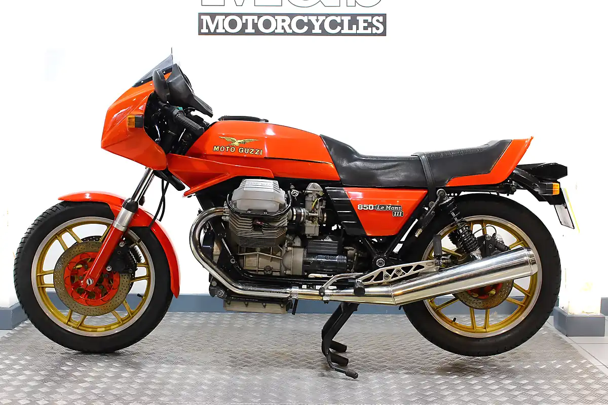 Used 1985 Moto Guzzi Le Mans Red - Interior and Exterior details 10