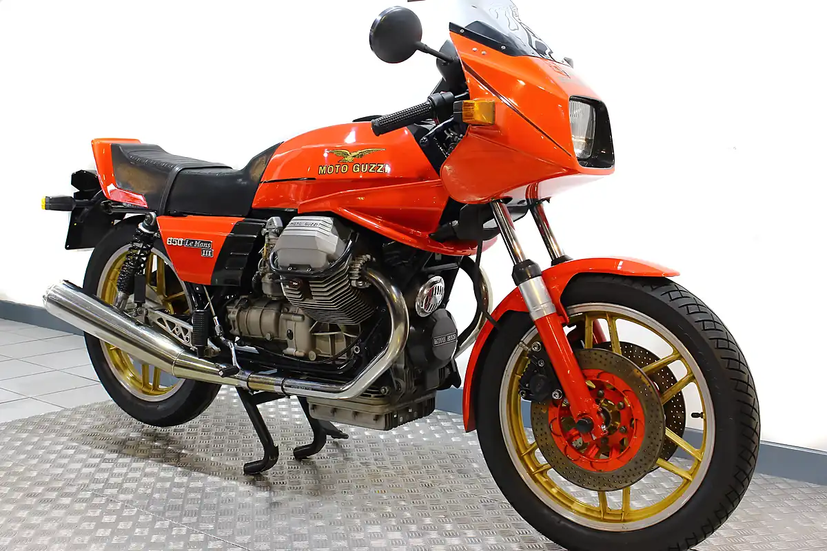 Used 1985 Moto Guzzi Le Mans Red - Interior and Exterior details 2
