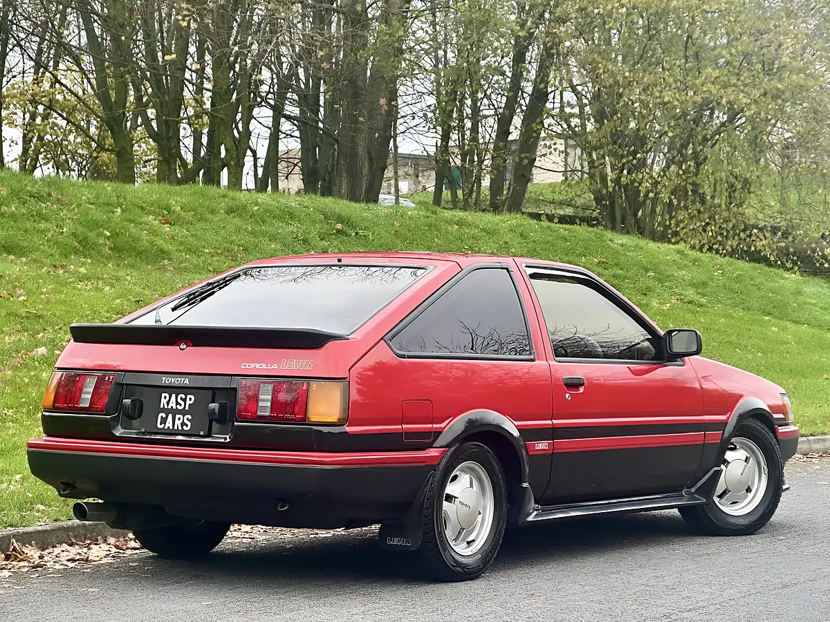 Used 1985 Toyota Corolla Levin GT Red - Interior and Exterior details 15