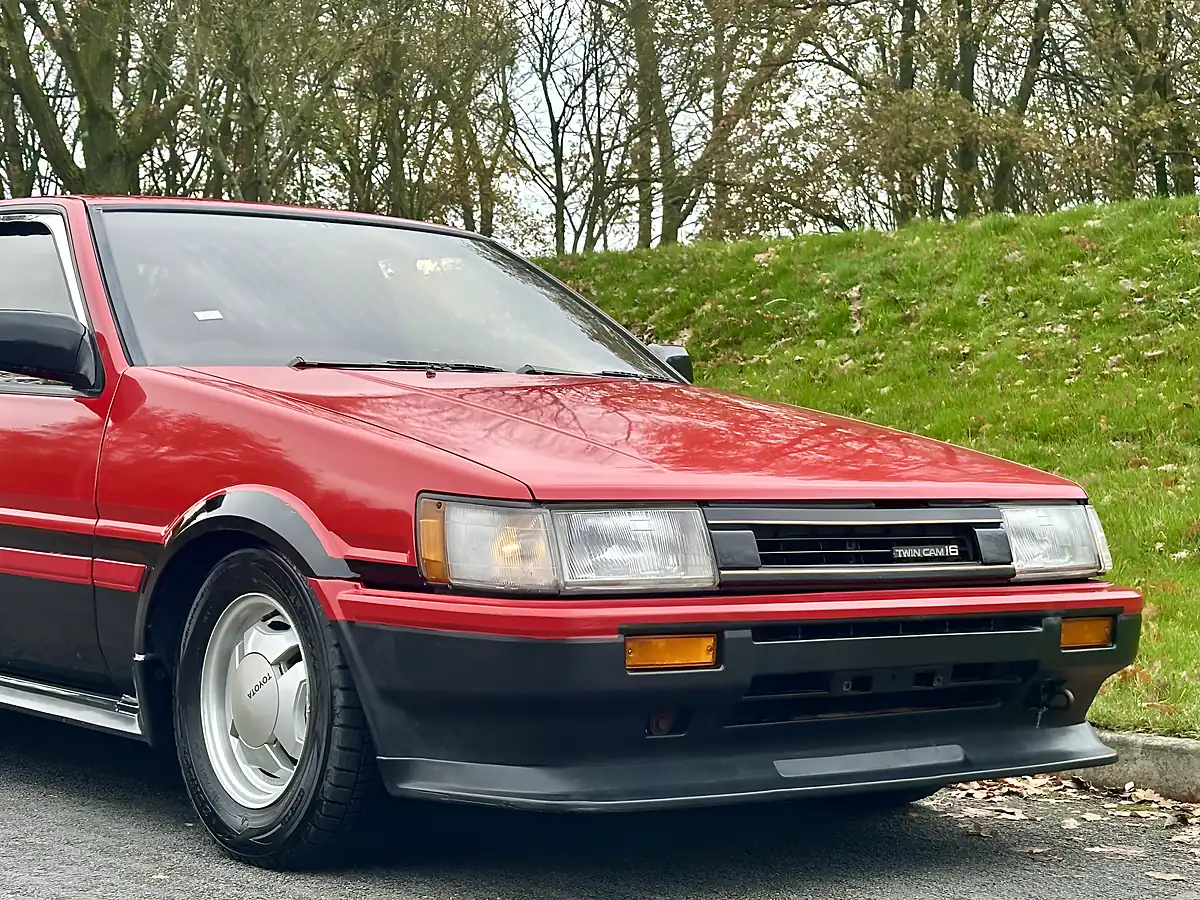 Used 1985 Toyota Corolla Levin GT Red - Interior and Exterior details 6
