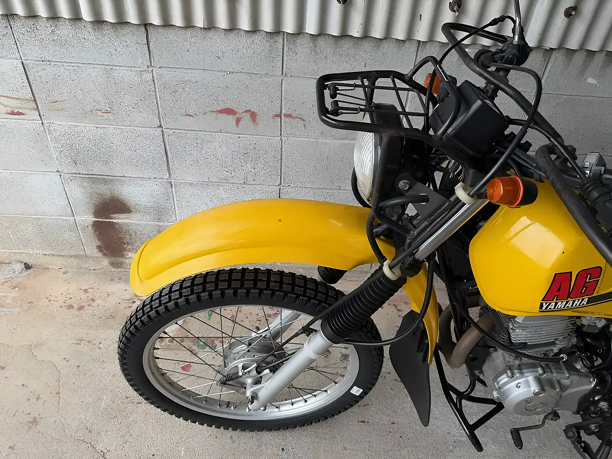 Used 1985 Yamaha AG200 Yellow - Interior and Exterior details 16