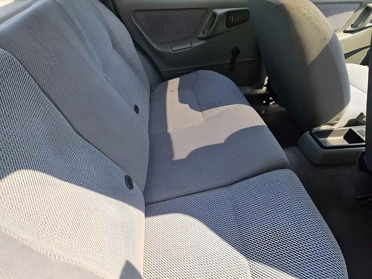 Used 1986 Ford Sierra Lx Blue - Interior and Exterior details 10