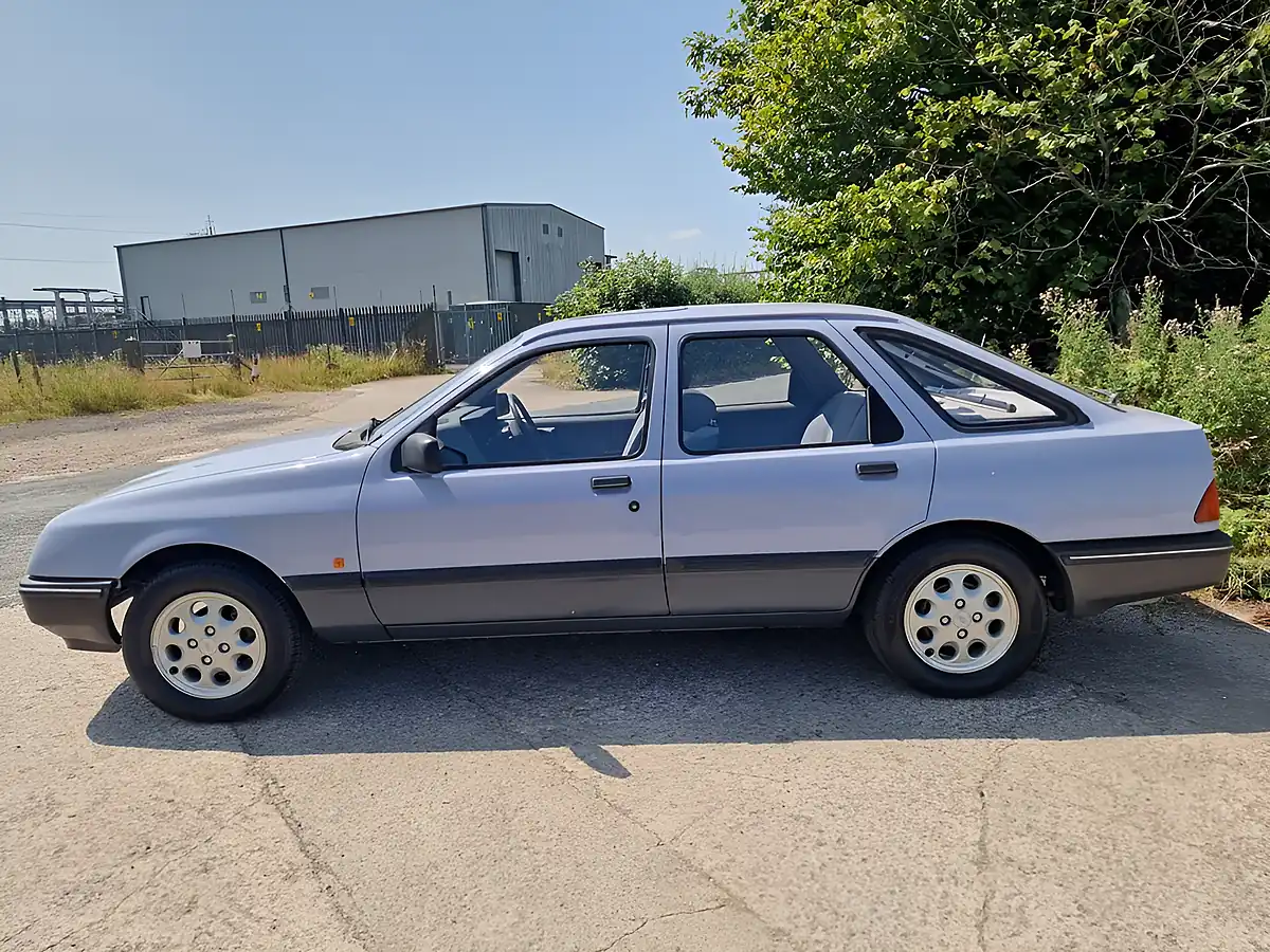 Used 1986 Ford Sierra Lx Blue - Interior and Exterior details 5