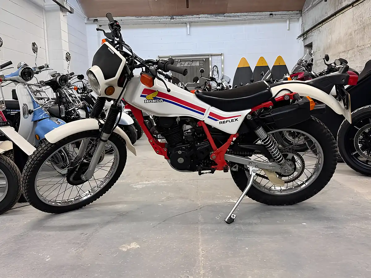 Used 1986 Honda Tlr 200 Reflex White - Interior and Exterior details 3