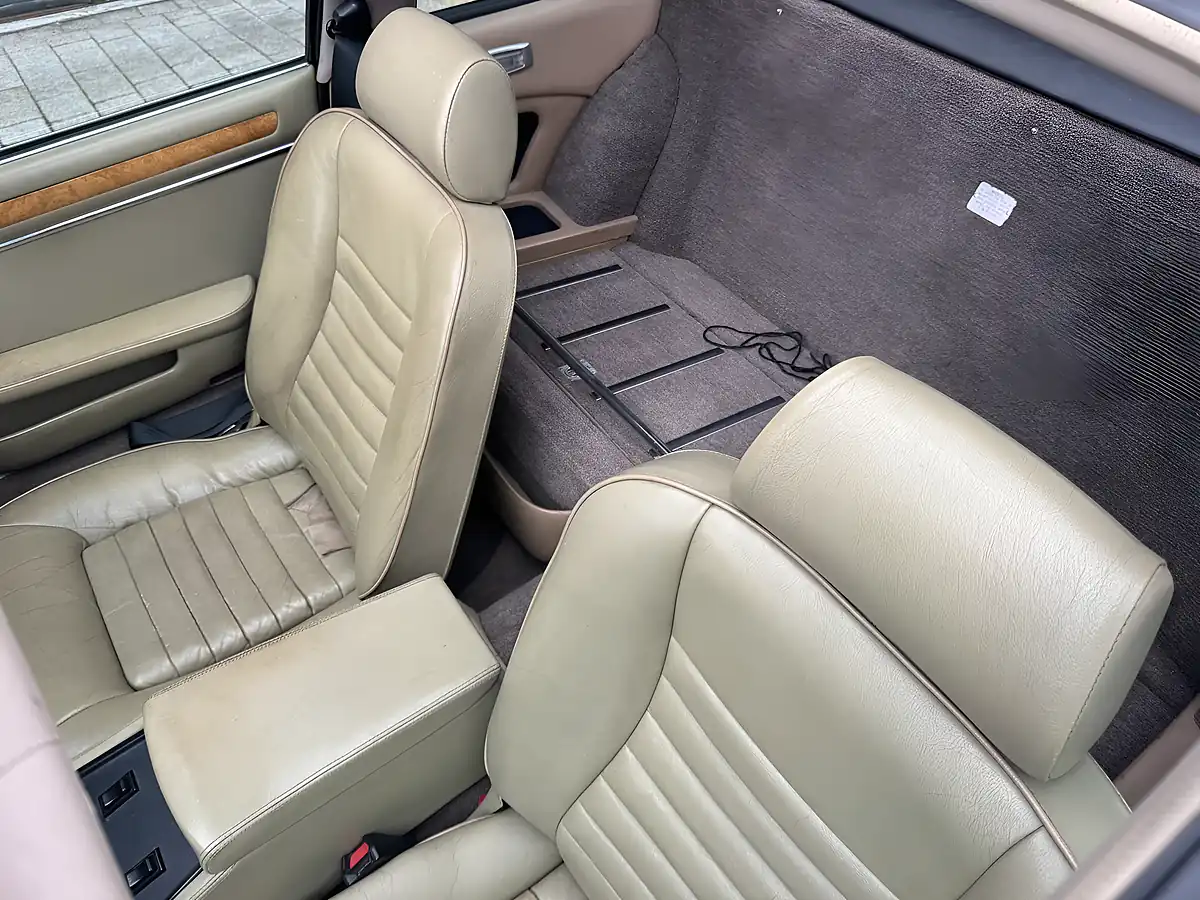 Used 1986 Jaguar Xjs Red - Interior and Exterior details 18