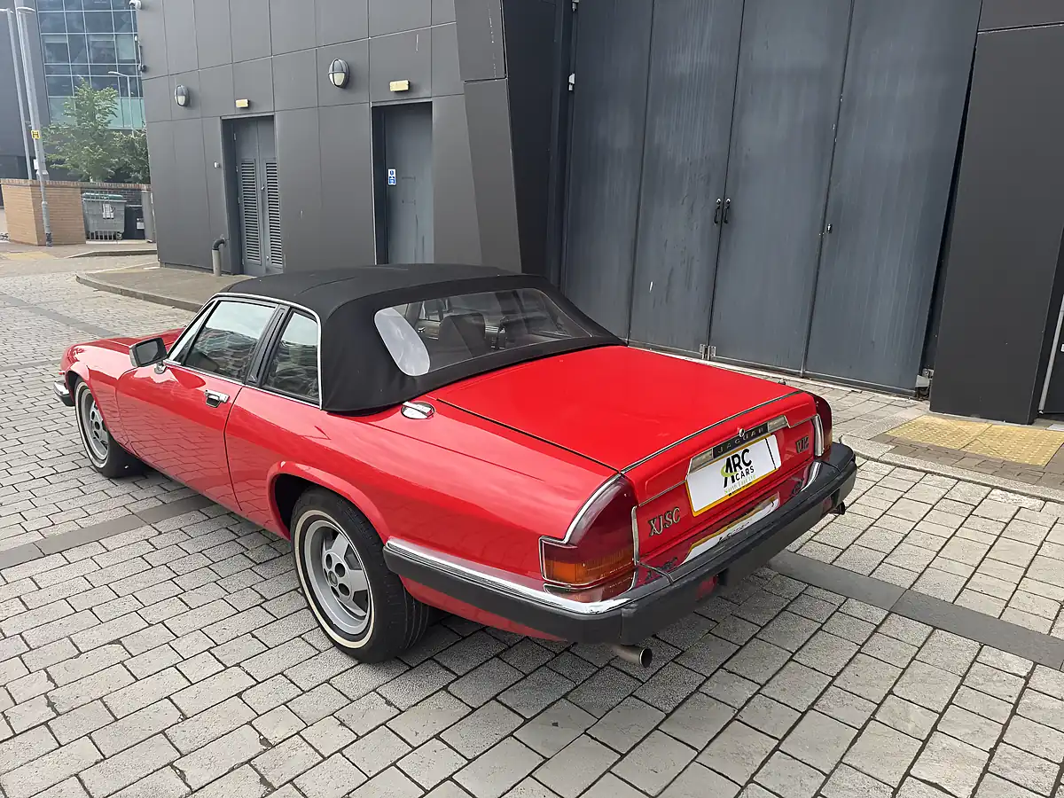 Used 1986 Jaguar Xjs Red - Interior and Exterior details 3