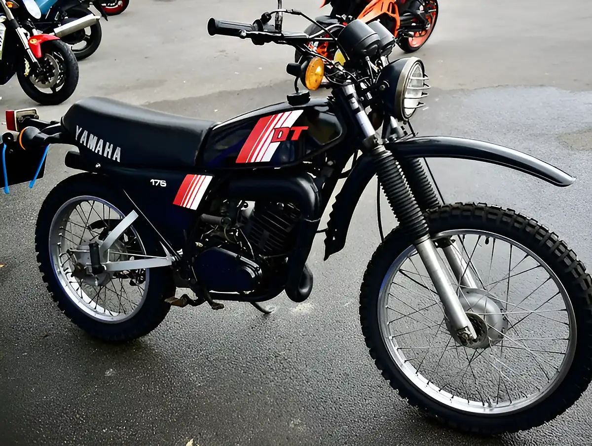 Used 1986 Yamaha Dt175 Black - Interior and Exterior details 16