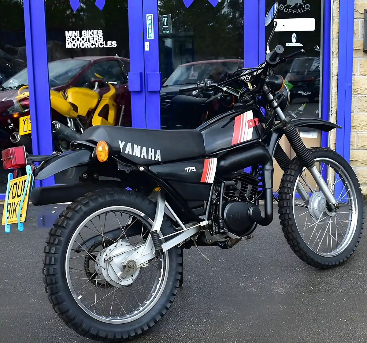 Used 1986 Yamaha Dt175 Black - Interior and Exterior details 6