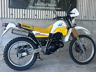 Used 1986 Yamaha Serow 225 White Yellow - Interior and Exterior details 2