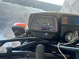 Used 1986 Yamaha Serow White Yellow - Interior and Exterior details 16