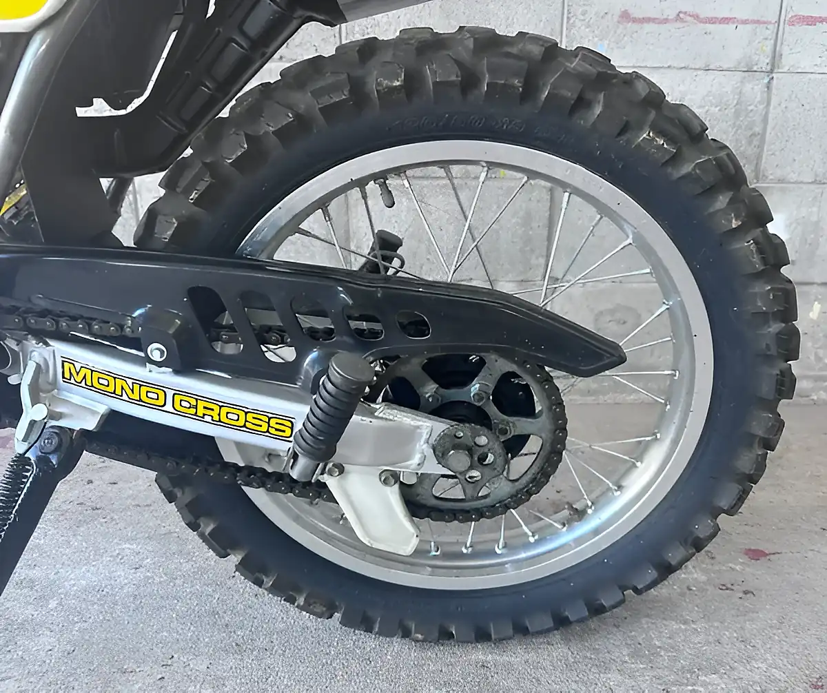 Used 1986 Yamaha Serow White Yellow - Interior and Exterior details 20