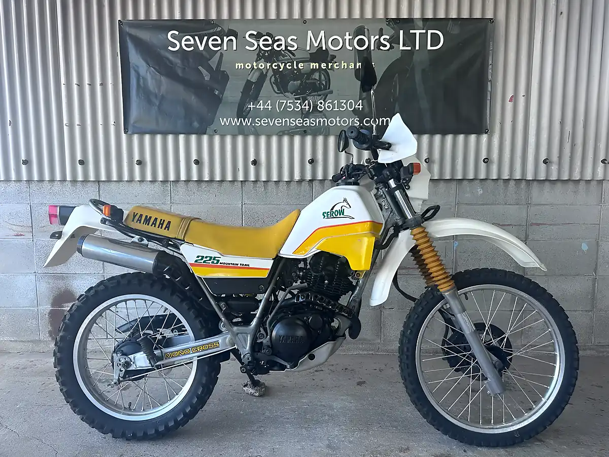 Used 1986 Yamaha Serow White Yellow - Interior and Exterior details 7