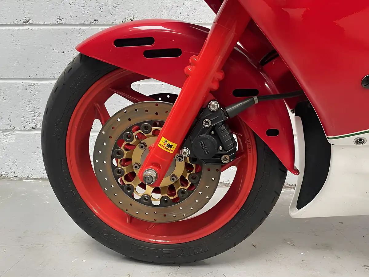 Used 1987 Ducati f3 400 Red - Interior and Exterior details 13
