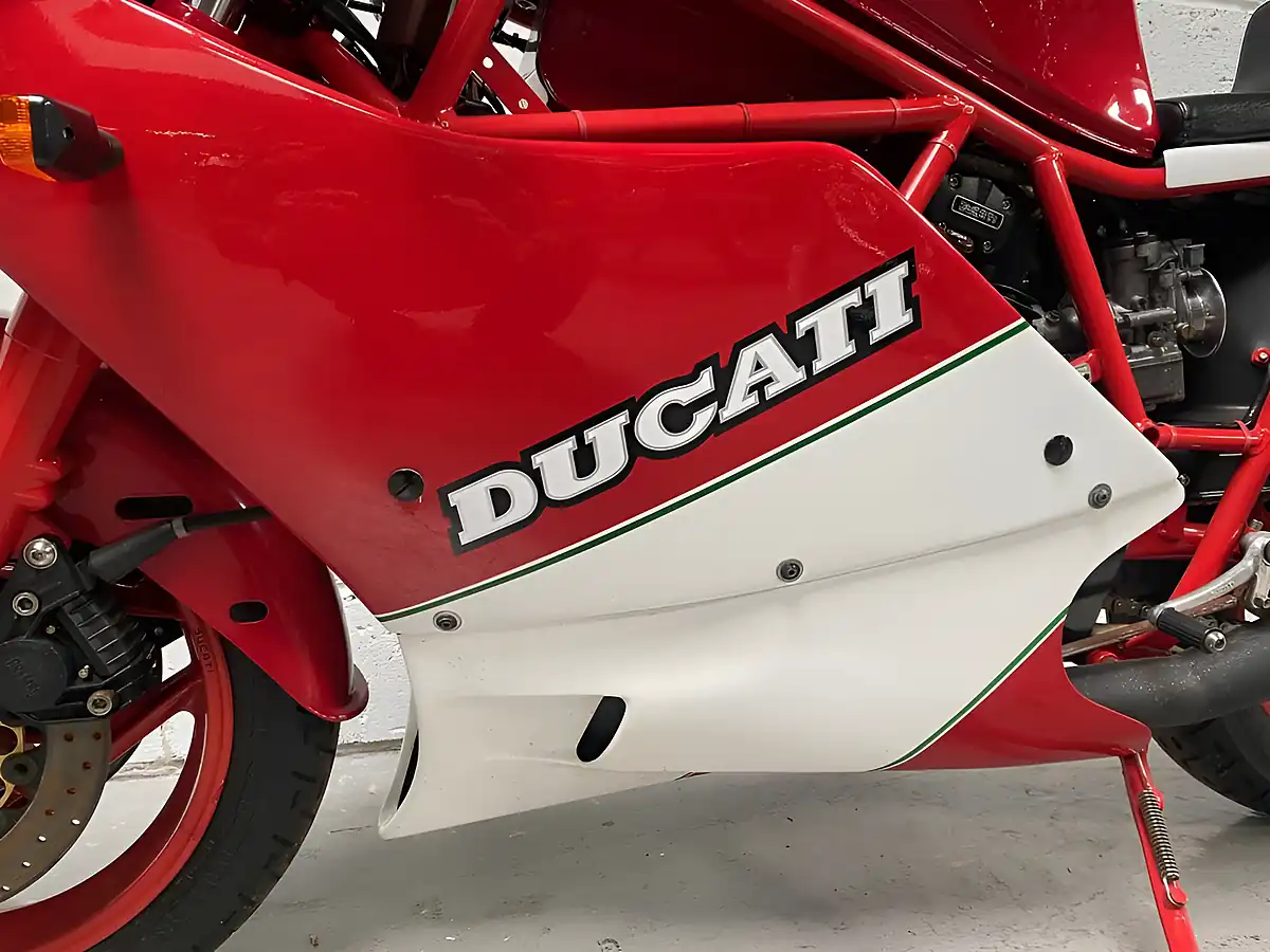 Used 1987 Ducati f3 400 Red - Interior and Exterior details 17