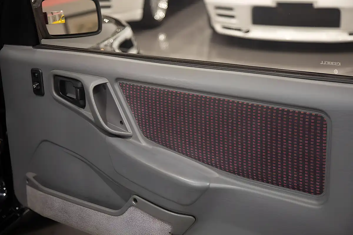 Used 1987 Ford Sierra RS500 Black - Interior and Exterior details 18