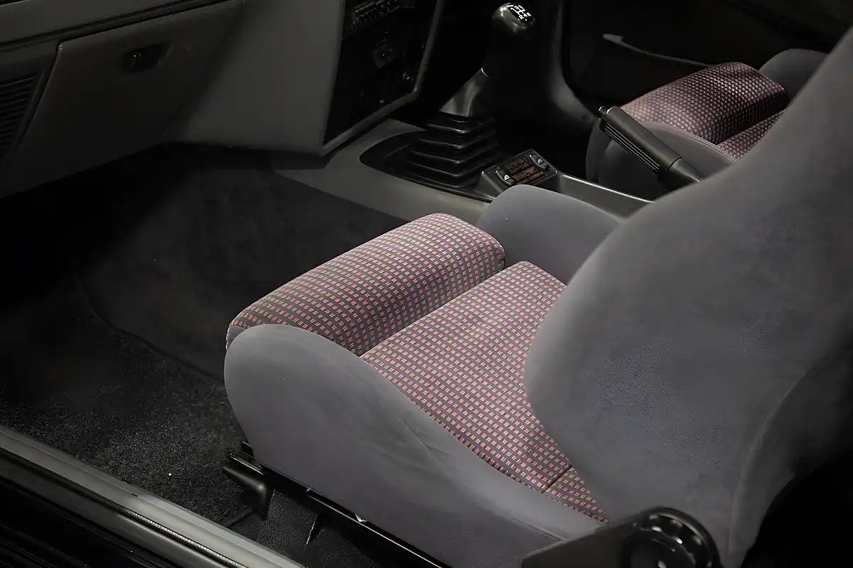 Used 1987 Ford Sierra RS500 Black - Interior and Exterior details 19