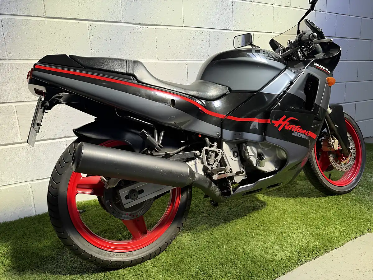 Used 1987 Honda cbr400r Hurricane Black - Interior and Exterior details 7