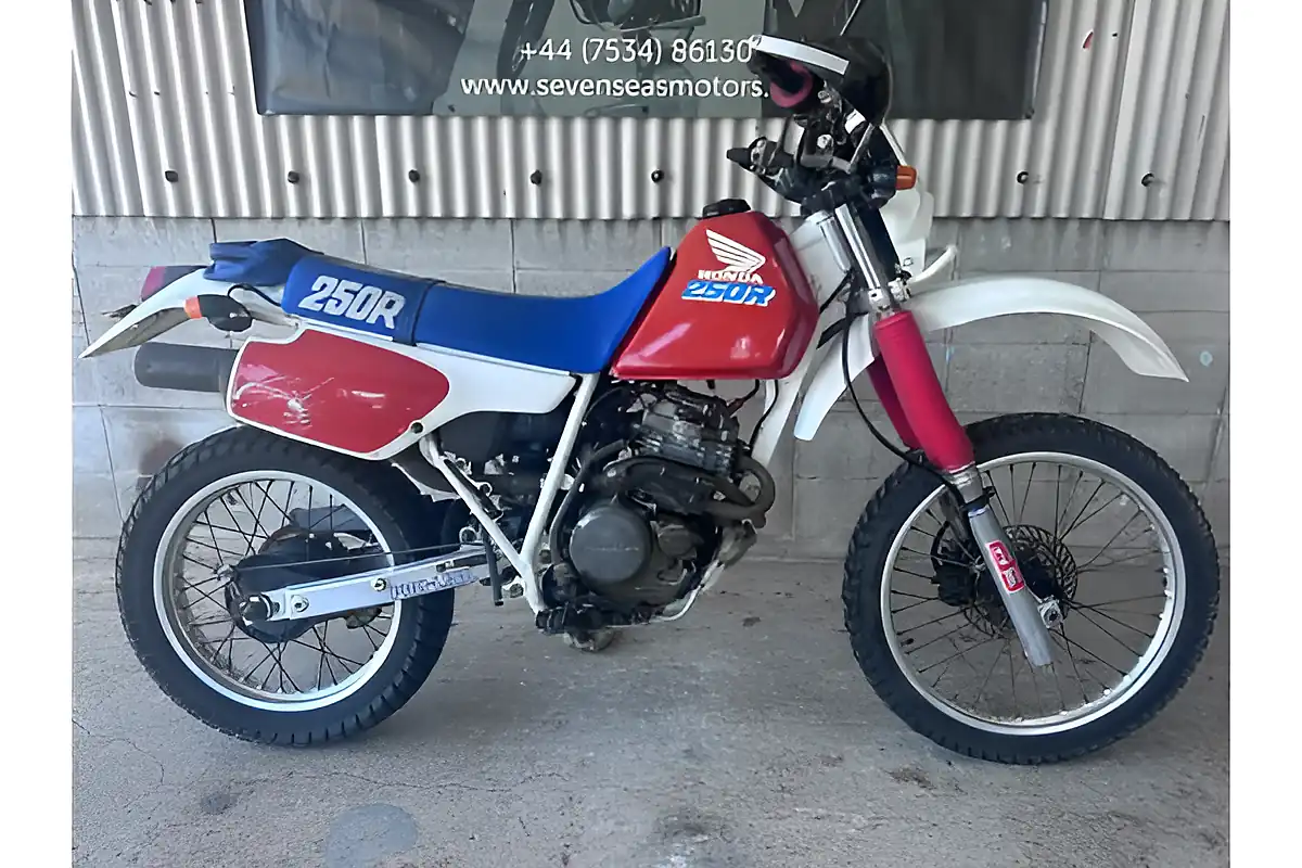 Used 1987 Honda XL250R Tricolor - Front View