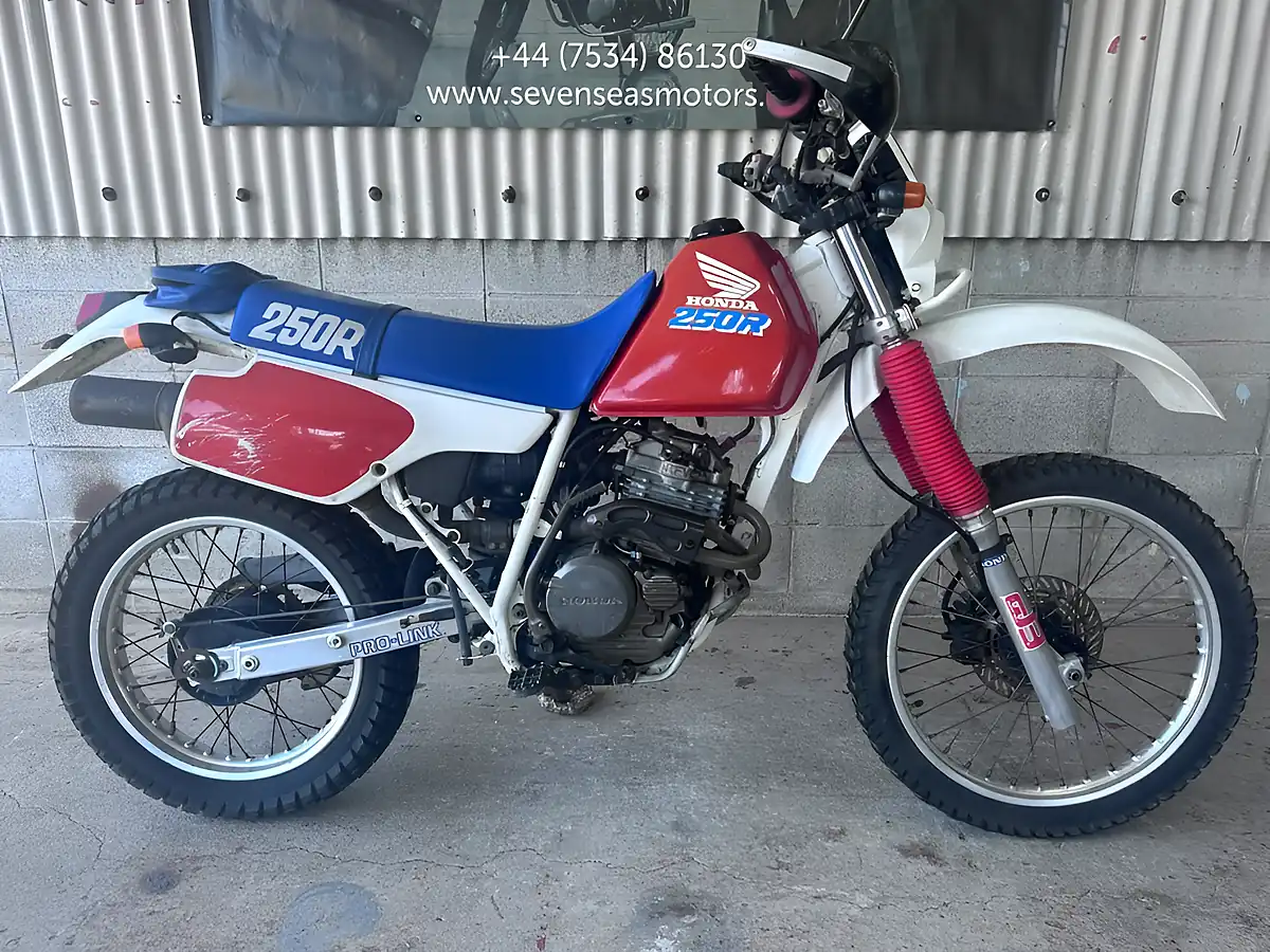 Used 1987 Honda XL250R Tricolor - Interior and Exterior details 2
