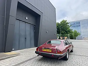 Used 1987 Jaguar Xjs Red - Interior and Exterior details 11
