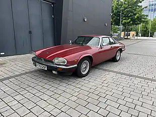 Used 1987 Jaguar Xjs Red - Interior and Exterior details 13